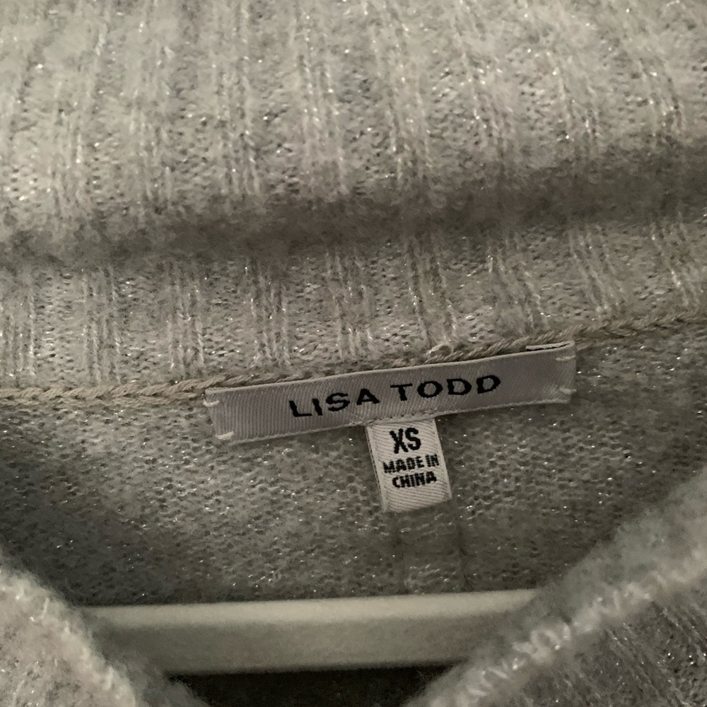 Lisa Todd grey sweater - Picture 4 of 4